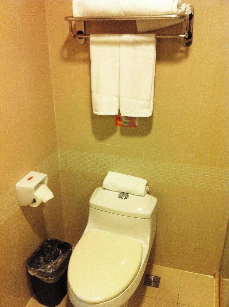 Home Inn Hotel Guiyang Fushui Middle Road 외부 사진